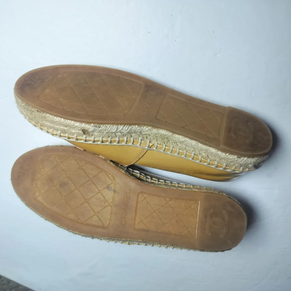 Chanel CC Logo Leather Espadrilles Mustard Yellow Flats Size 37 Made in Spain